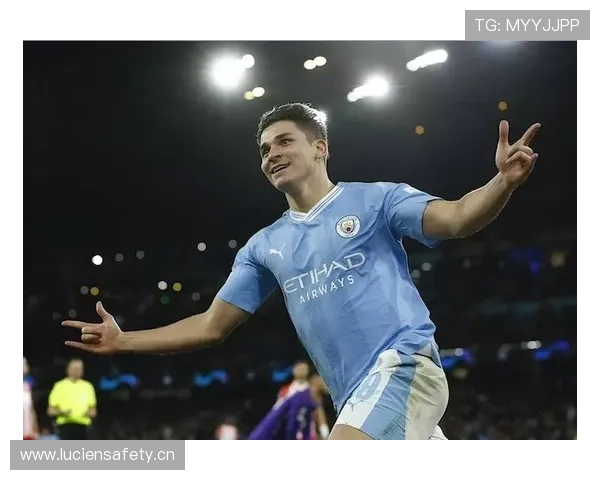 阿尔瓦雷斯:从河床新星到曼城多面手的生涯阶段全景解析