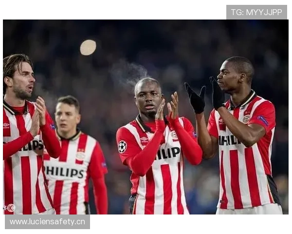 阿贾克斯荷甲竞争力下滑:球队近期表现波动,对联赛竞争格局带来变化 阿贾克斯荷甲竞争力下滑:球队近期表现波动,对联赛竞争格局带来变化