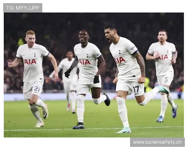 巴黎圣日耳曼战术失衡与更衣室裂痕加剧,豪门稳定性面临考验 巴黎圣日耳曼战术失衡与更衣室裂痕加剧,豪门稳定性面临考验