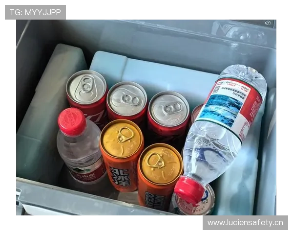 梅西家冰箱里塞满能量饮料，但从来不喝可乐？